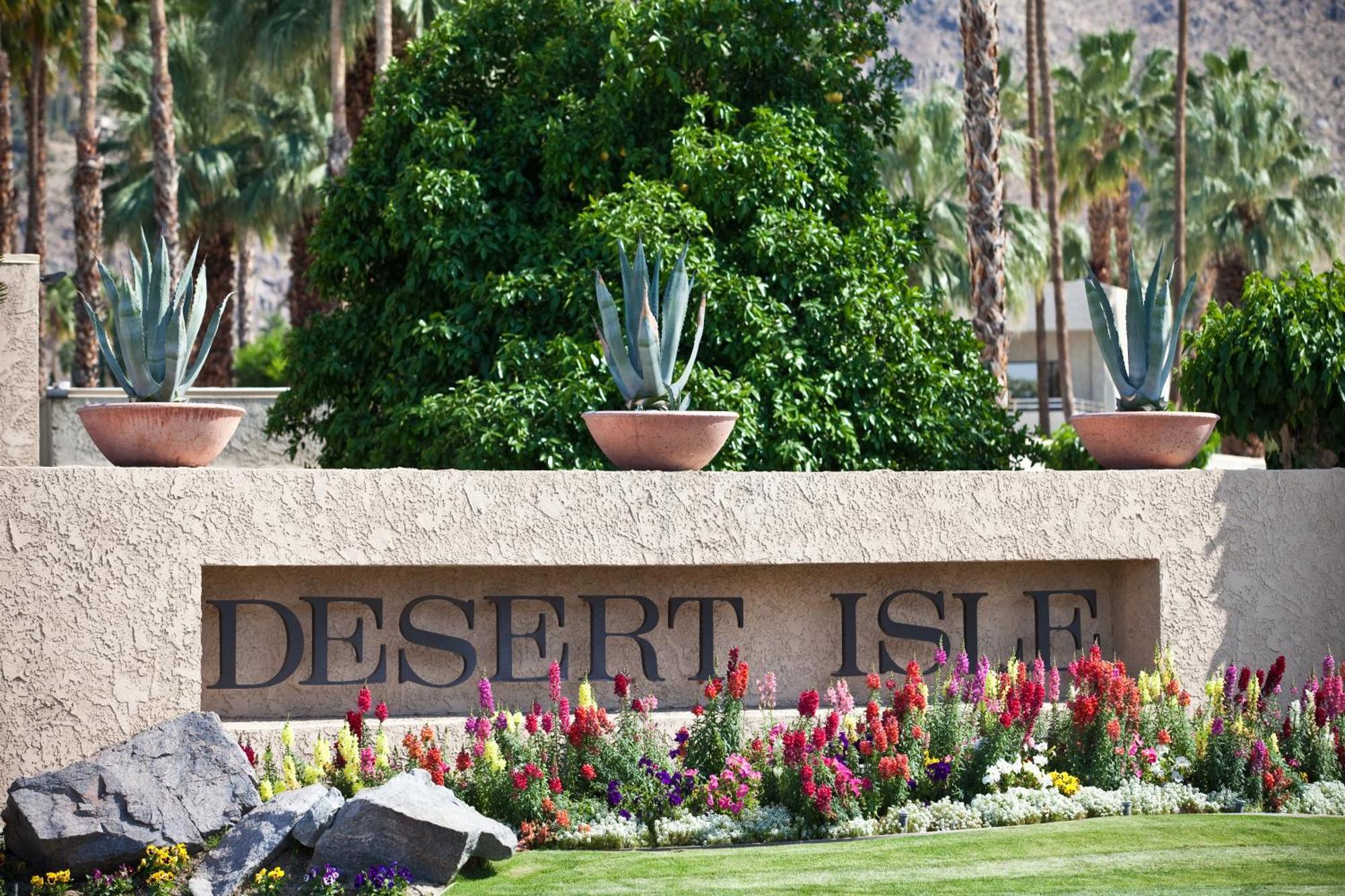 Desert Isle Resort 棕榈泉 外观 照片